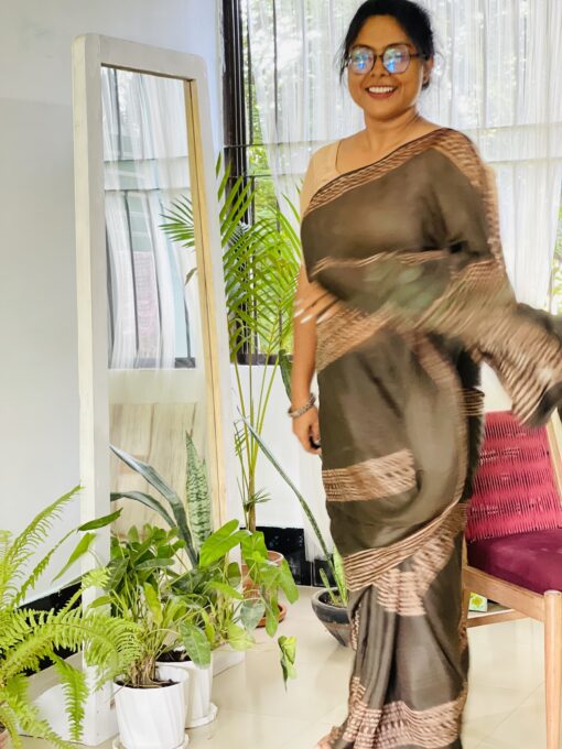 Maslin saree from Bangladesh