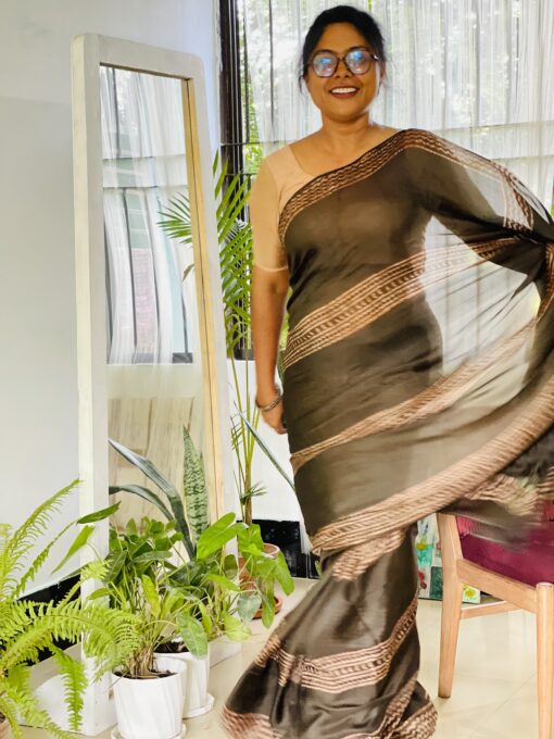 Maslin saree from Bangladesh
