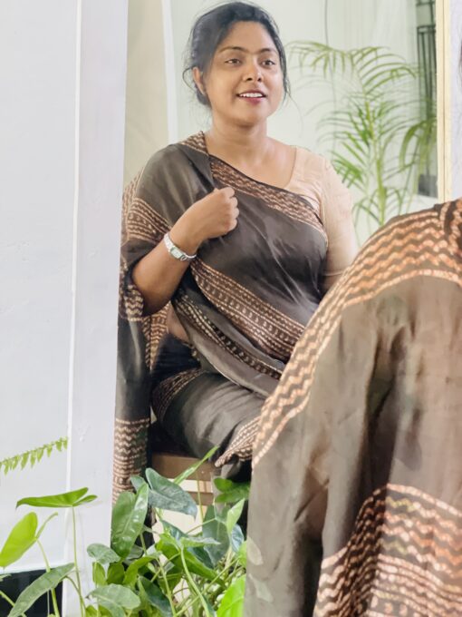 Maslin saree from Bangladesh