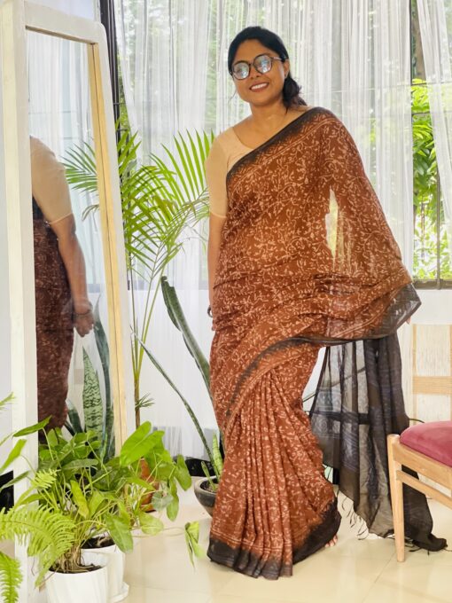 Uneven Indigo Paar Cotton Premium Luxury Saree - Image 4