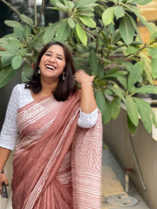 Maslin saree from bangladesh