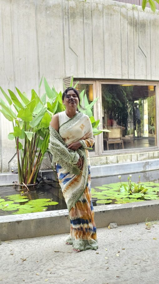 Floral Basket Half-Silk Saree - Image 4