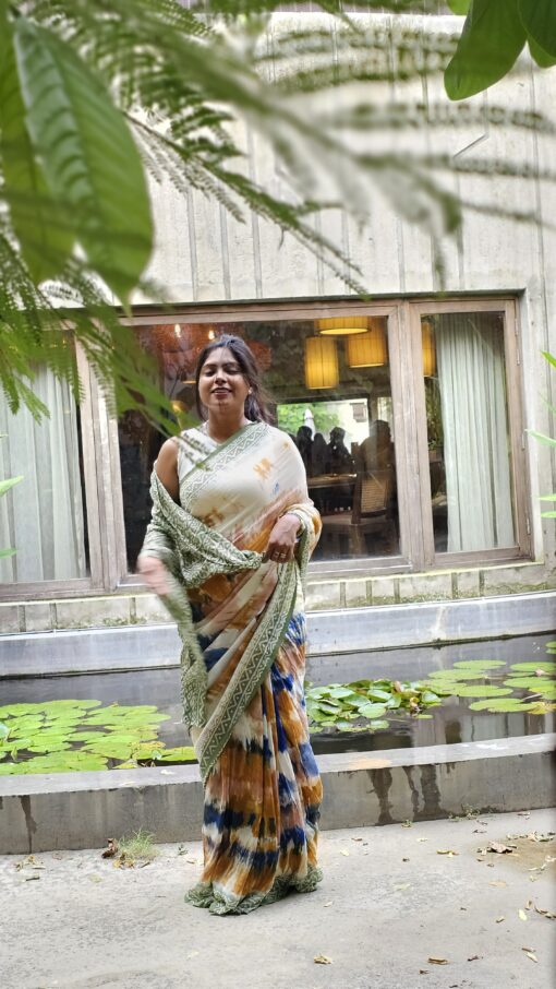 Floral Basket Half-Silk Saree - Image 7