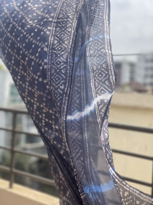 Maslin saree from Bangladesh