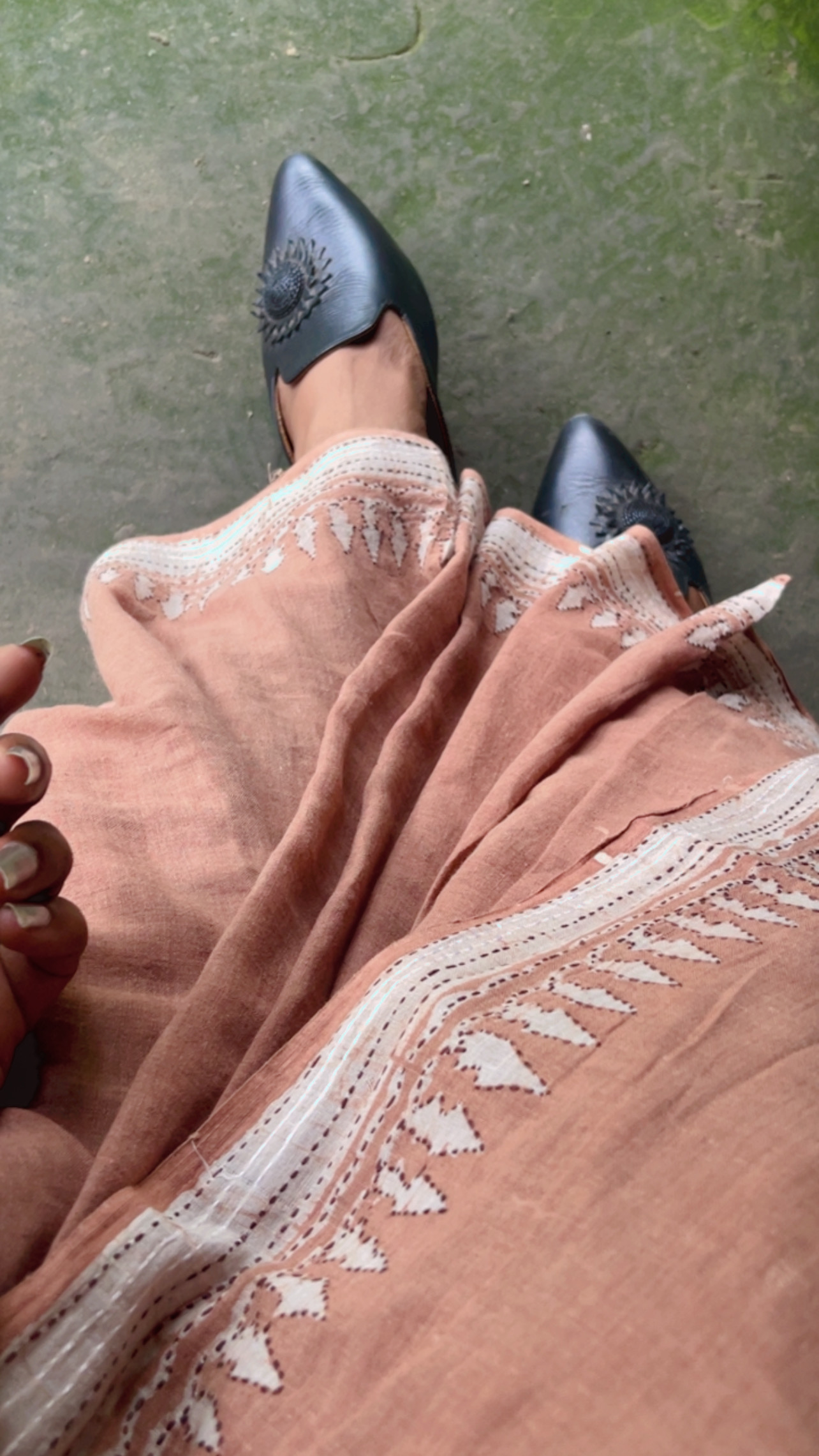 Dried Rose Handloom Cotton Anokhi Kantha Saree - Image 11