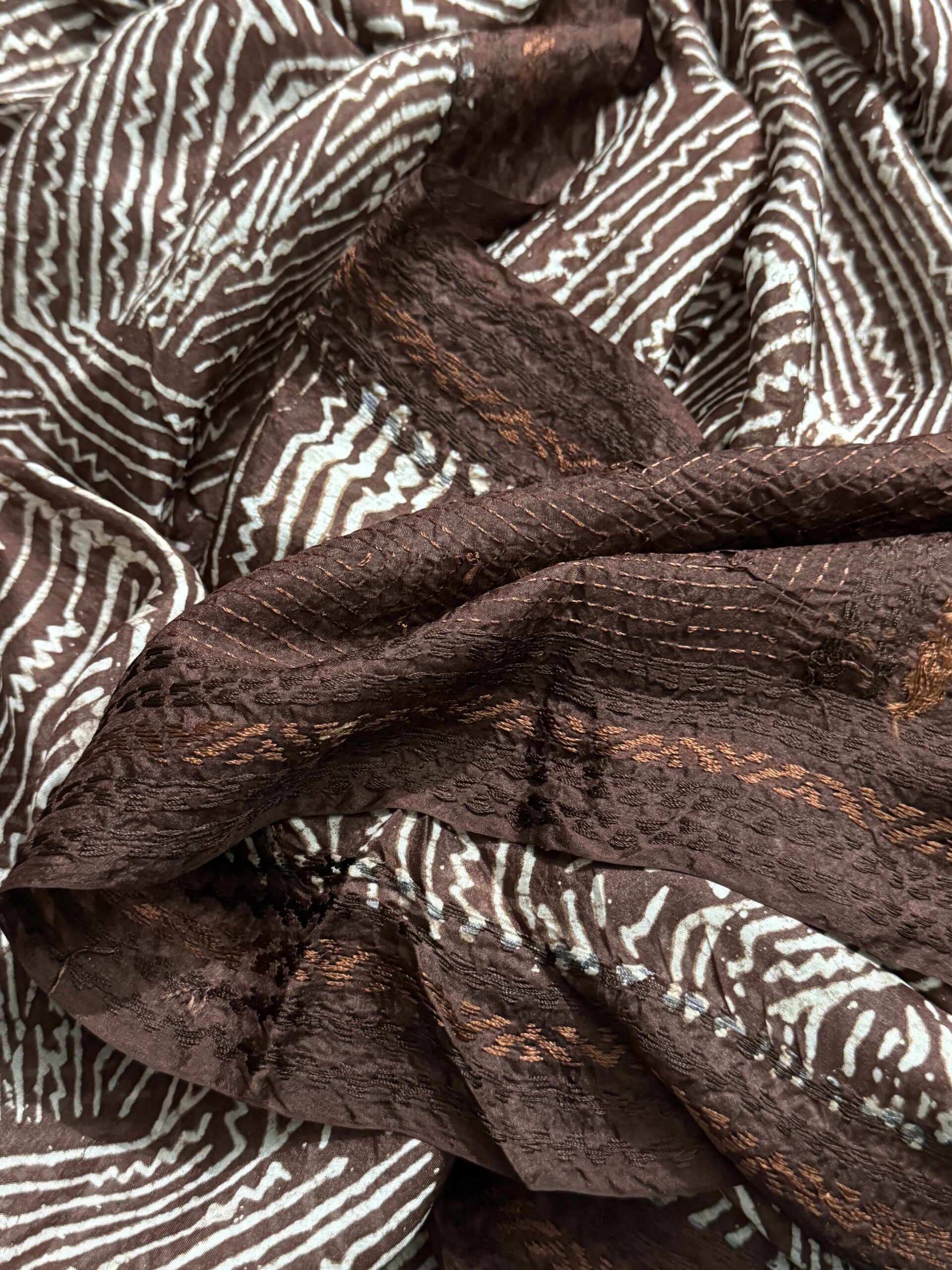 Burnt Terracotta Kantha Silk Saree - Image 7