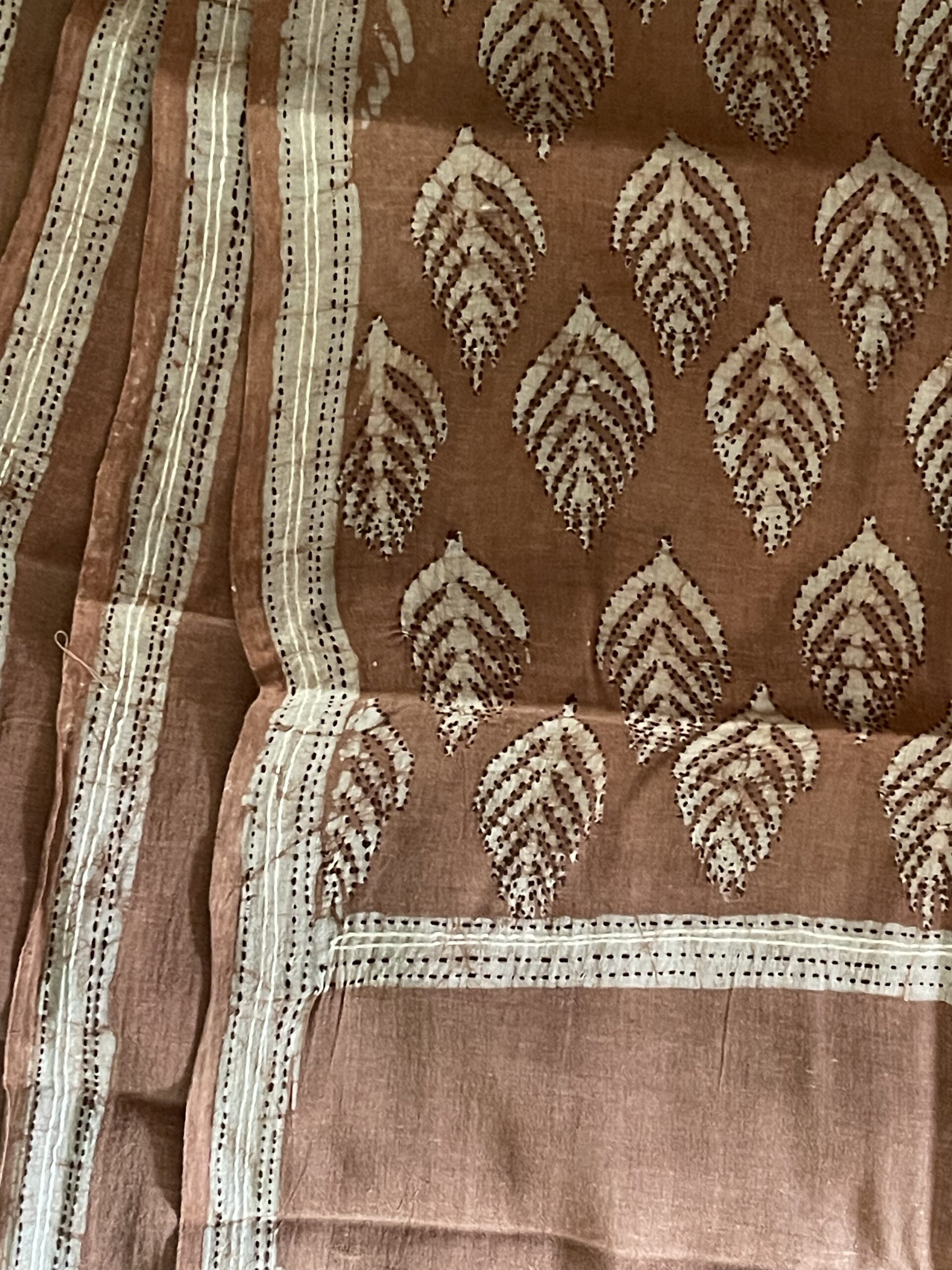 Dried Rose Handloom Cotton Anokhi Kantha Saree - Image 3