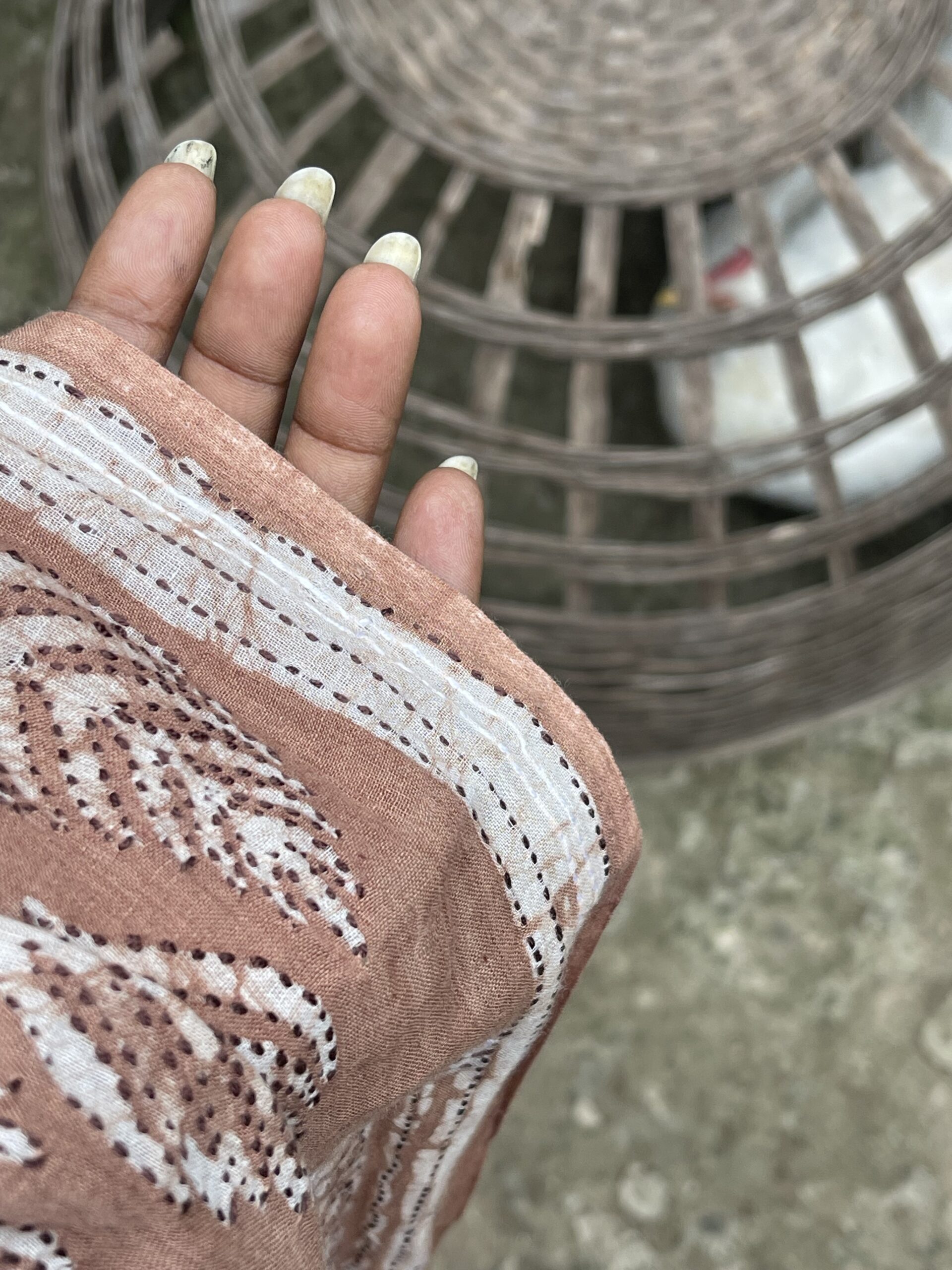 Dried Rose Handloom Cotton Anokhi Kantha Saree - Image 10