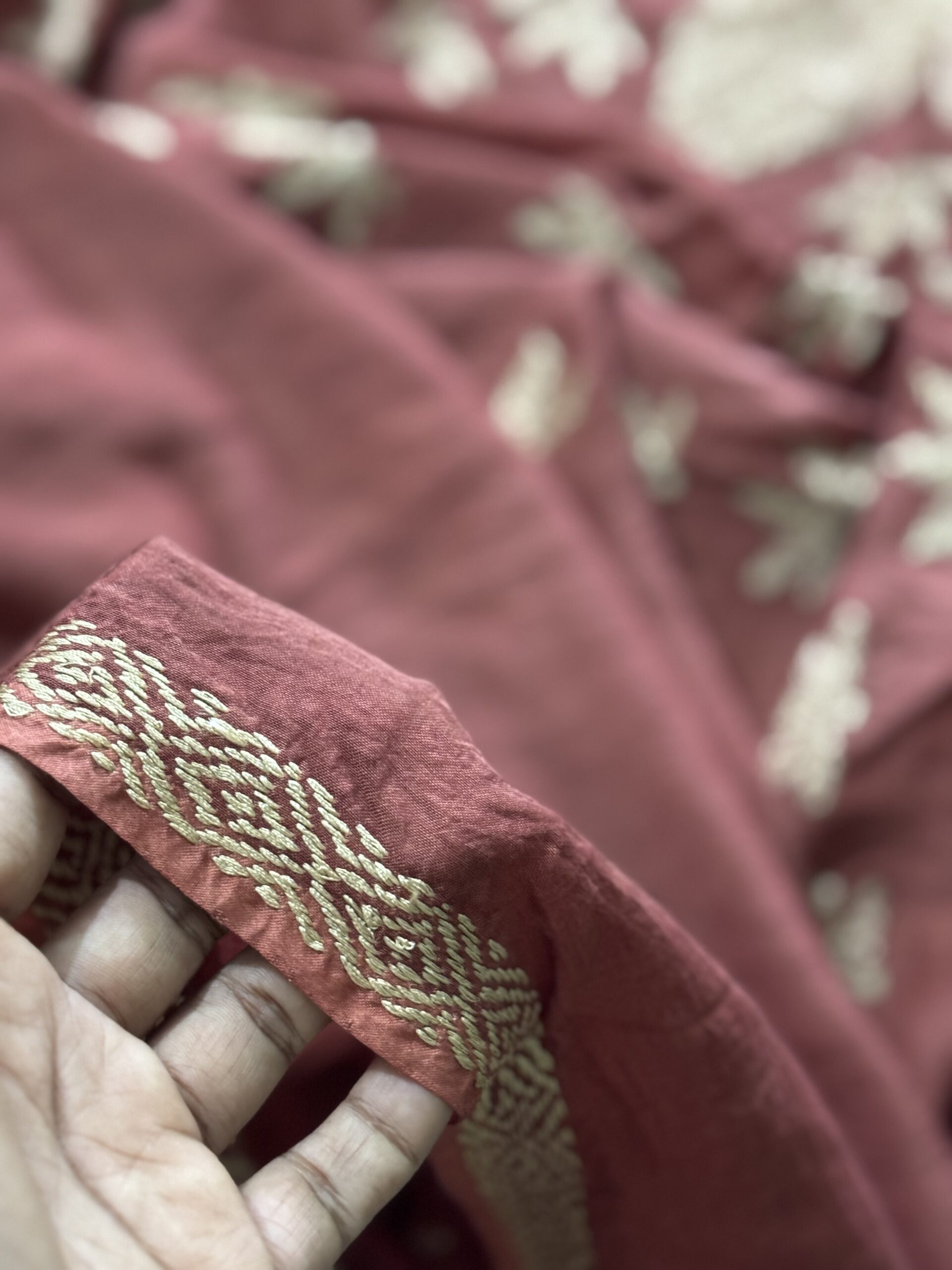 Beige Poddo Catechu Brown Heritage Kantha Saree - Image 2