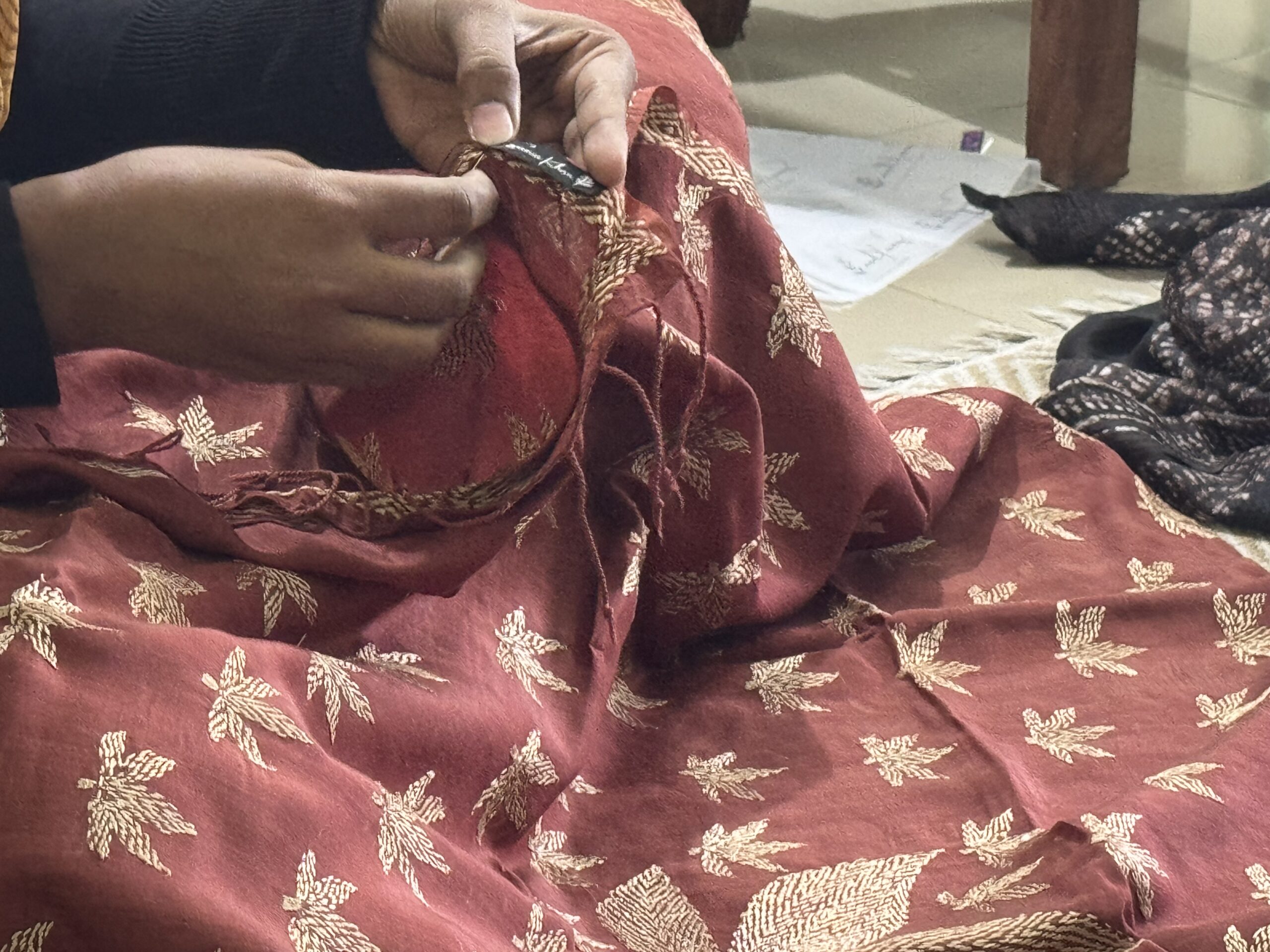 Beige Poddo Catechu Brown Heritage Kantha Saree - Image 7