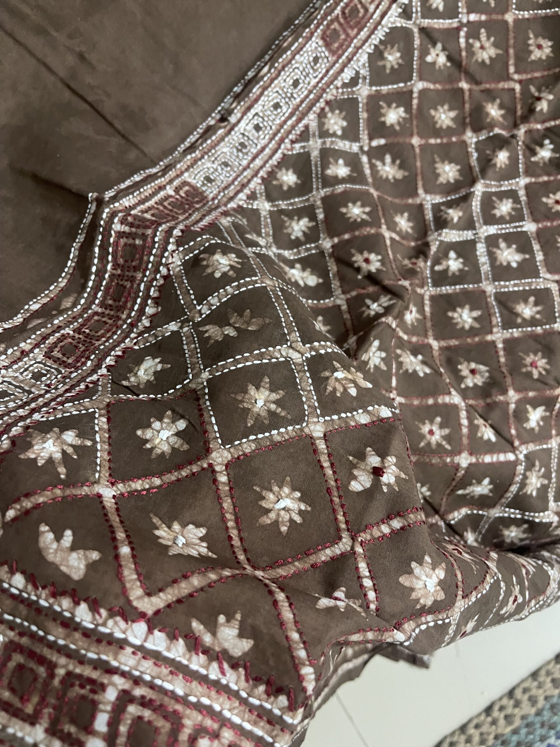 Mridula Brown Handloom Anokhi Kantha Saree - Image 8