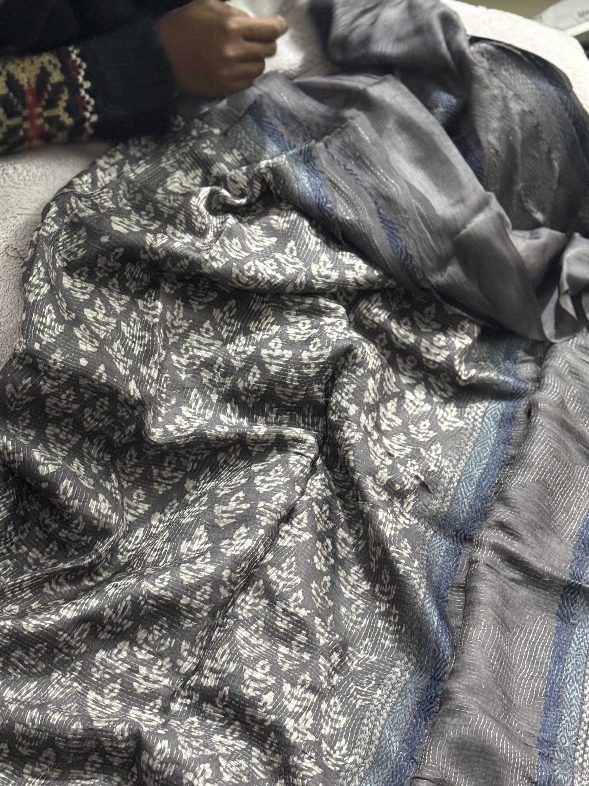 Smoky Grey Soft Silk Kantha Saree - Image 2
